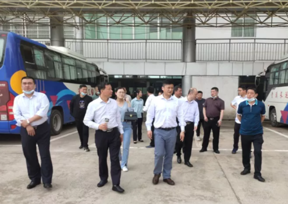 占梁一行蒞臨鷹潭長(zhǎng)運(yùn)、鷹潭公交檢查指導(dǎo)工作