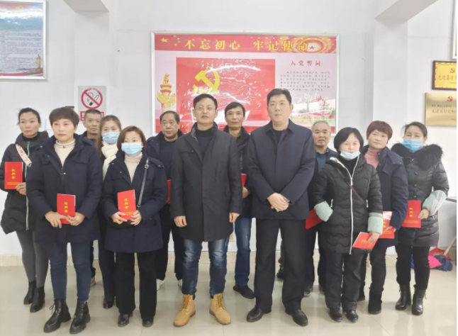 江西長運(yùn)多家子公司開展慰問困難職工活動(二)