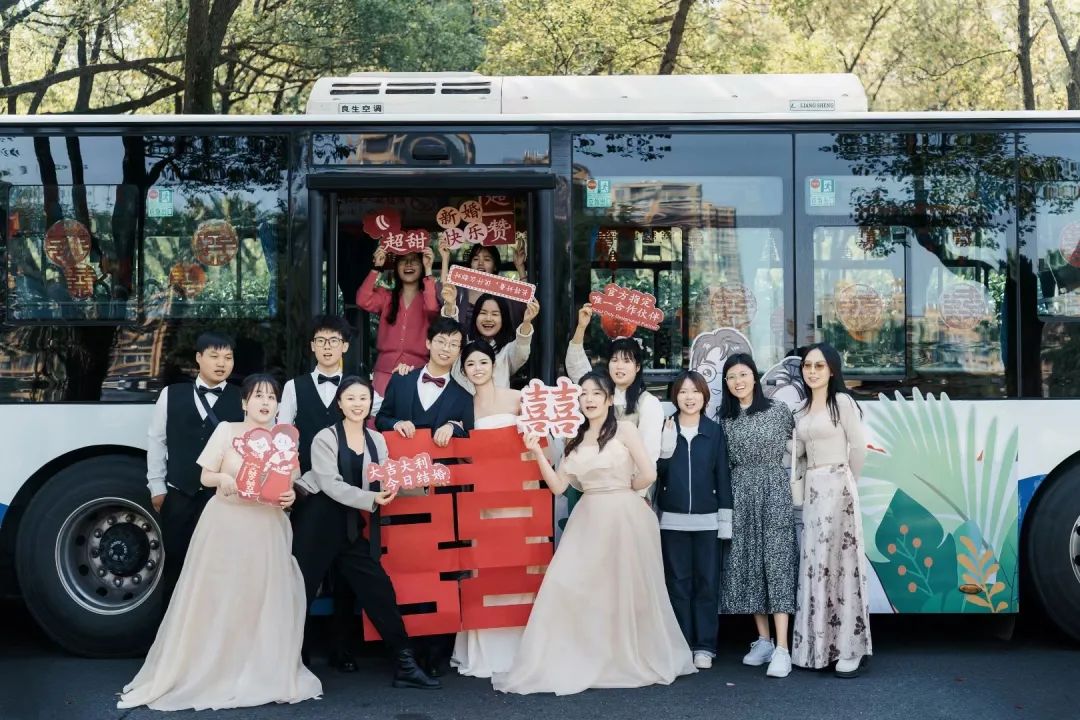 創(chuàng)新經(jīng)營 || 新余公交：婚車定制 低碳、節(jié)儉、有新意！