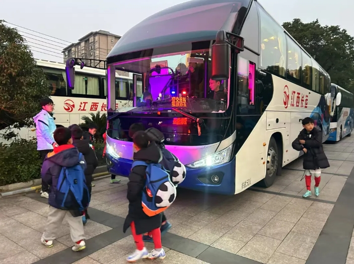 都市城際公交:圓滿完成“軍山湖杯”運輸保障任務