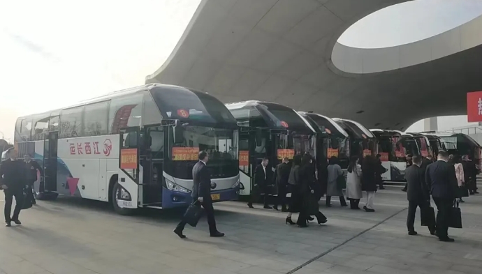 九江長運(yùn):圓滿完成九江市人大會議用車任務(wù)