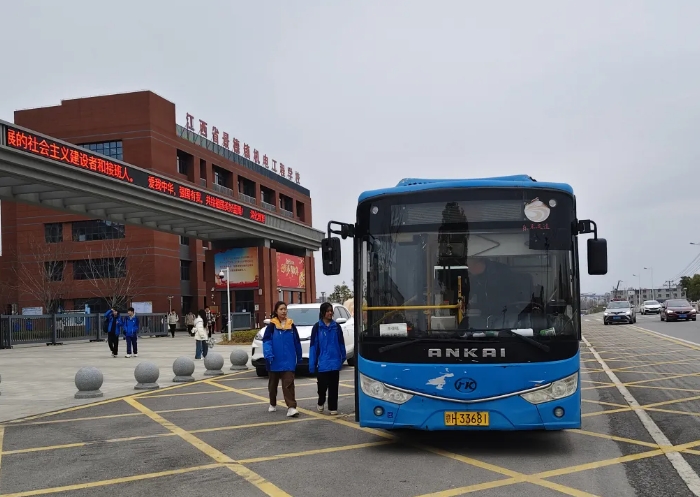 景德鎮(zhèn)長運(yùn):定制通學(xué)公交線路 暖心護(hù)航開學(xué)路
